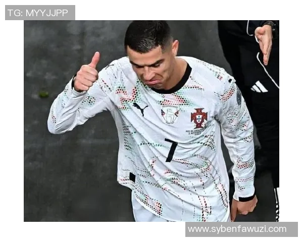 世预赛射手王悲惨剧谢幕！C罗肘击染红，无缘收官战，52场轰41球